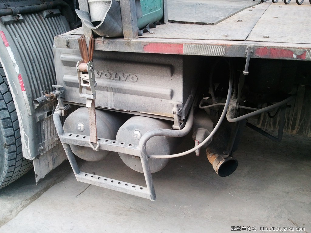 卡车论坛小马拉大车-volvo fl 250一拖2车型特写|驾驶