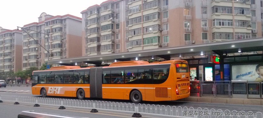 广州超长BRT-B1（快）.jpg