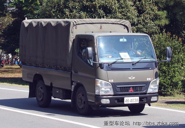 卡车论坛日本本土军版三菱面包楼系列6x6 牵引车和单机爱聊卡车|贴图