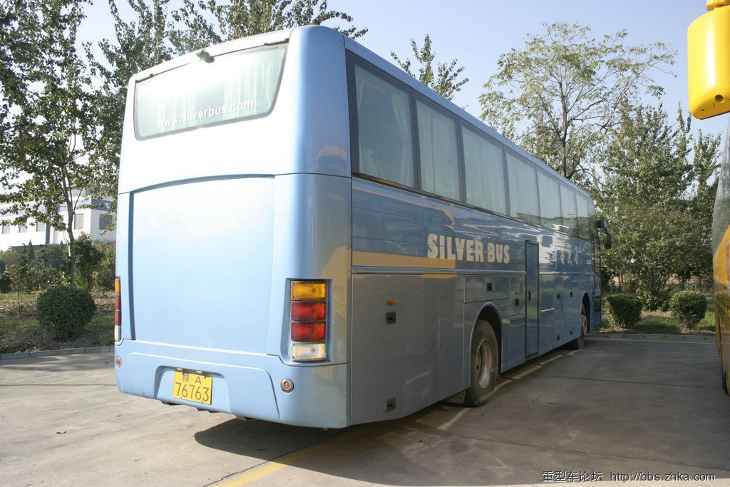 帝都实拍-中国"陆军"一号--volvo-b12m