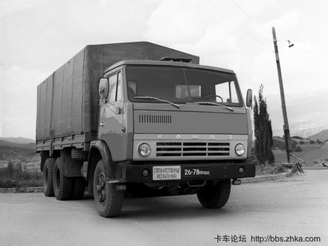 2:卡玛斯53212型10吨重型载重汽车(1979—2000年)3:1976—1990年生产